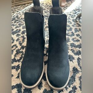 Kensie Chelsea boots, NWOT